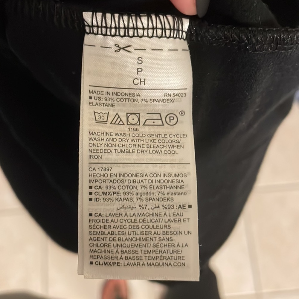 Black Old Navy V Neck Bodycon Dress - Picture 3 of 3